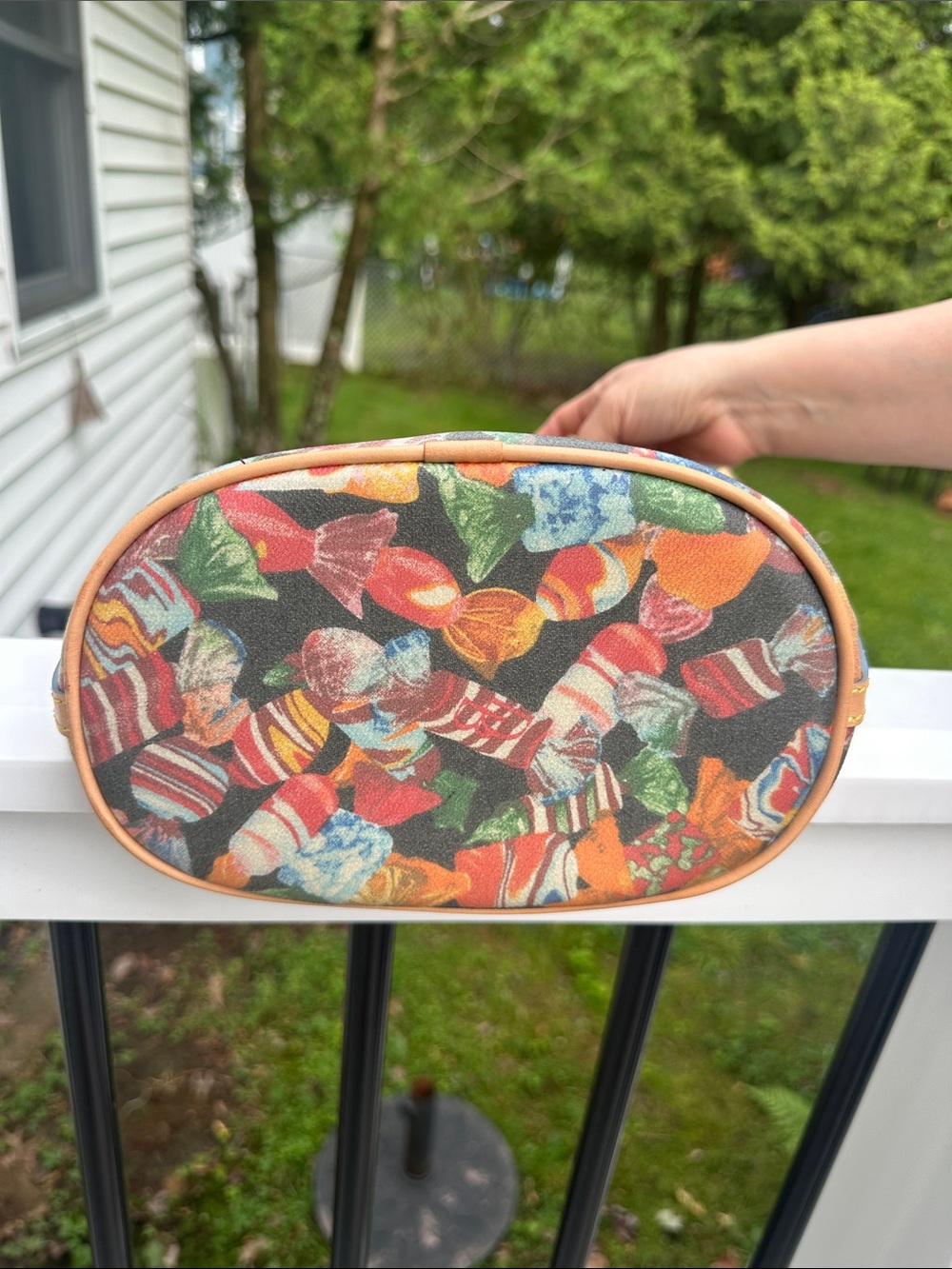 Dooney & Bourke retired candy print bucket bag - Picture 10 of 16